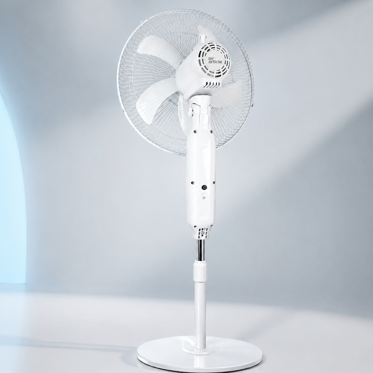 Ventilateur sur Pied 16” Rechargeable avec Télécommande – Air Arctic