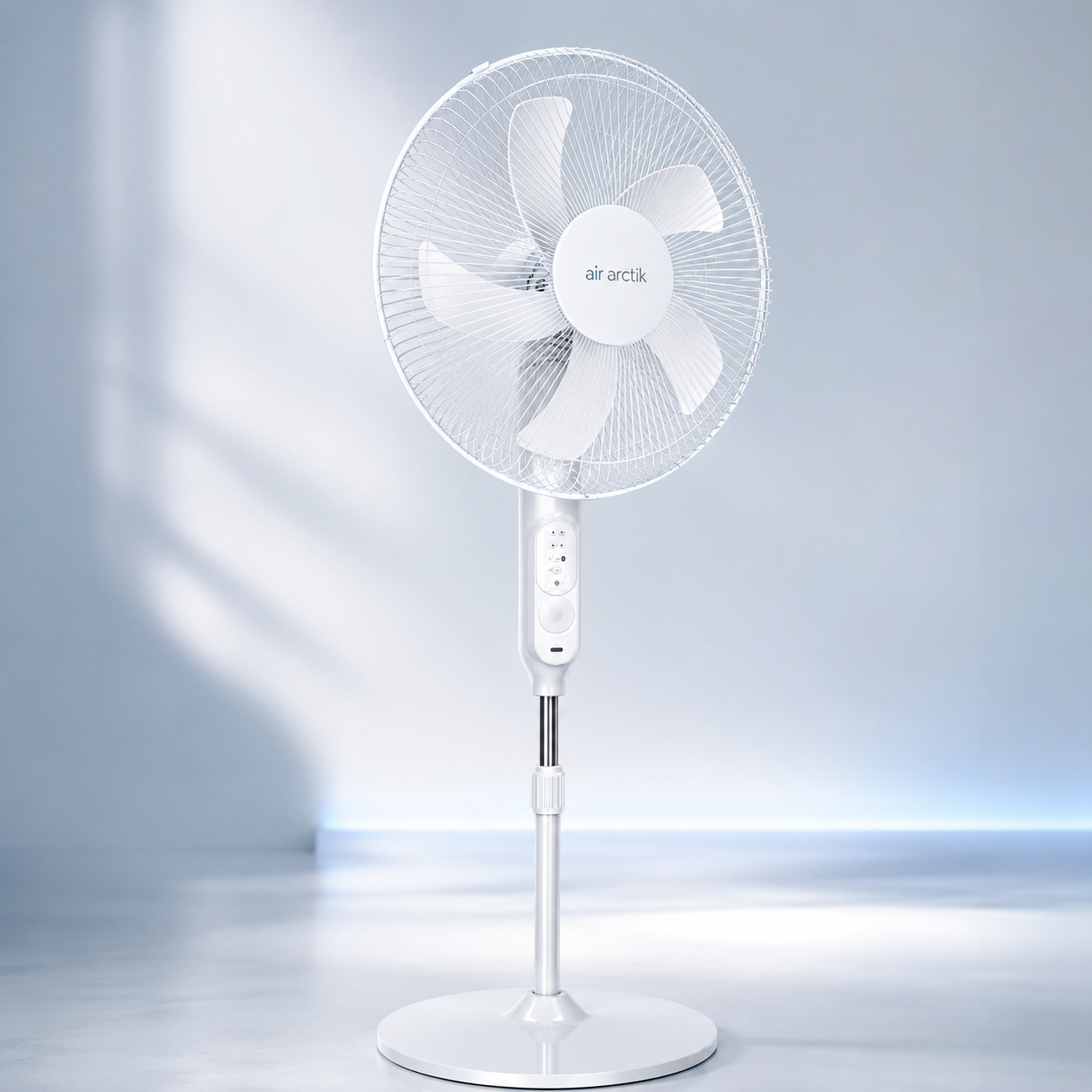 Ventilateur sur Pied 16” Rechargeable avec Télécommande – Air Arctic